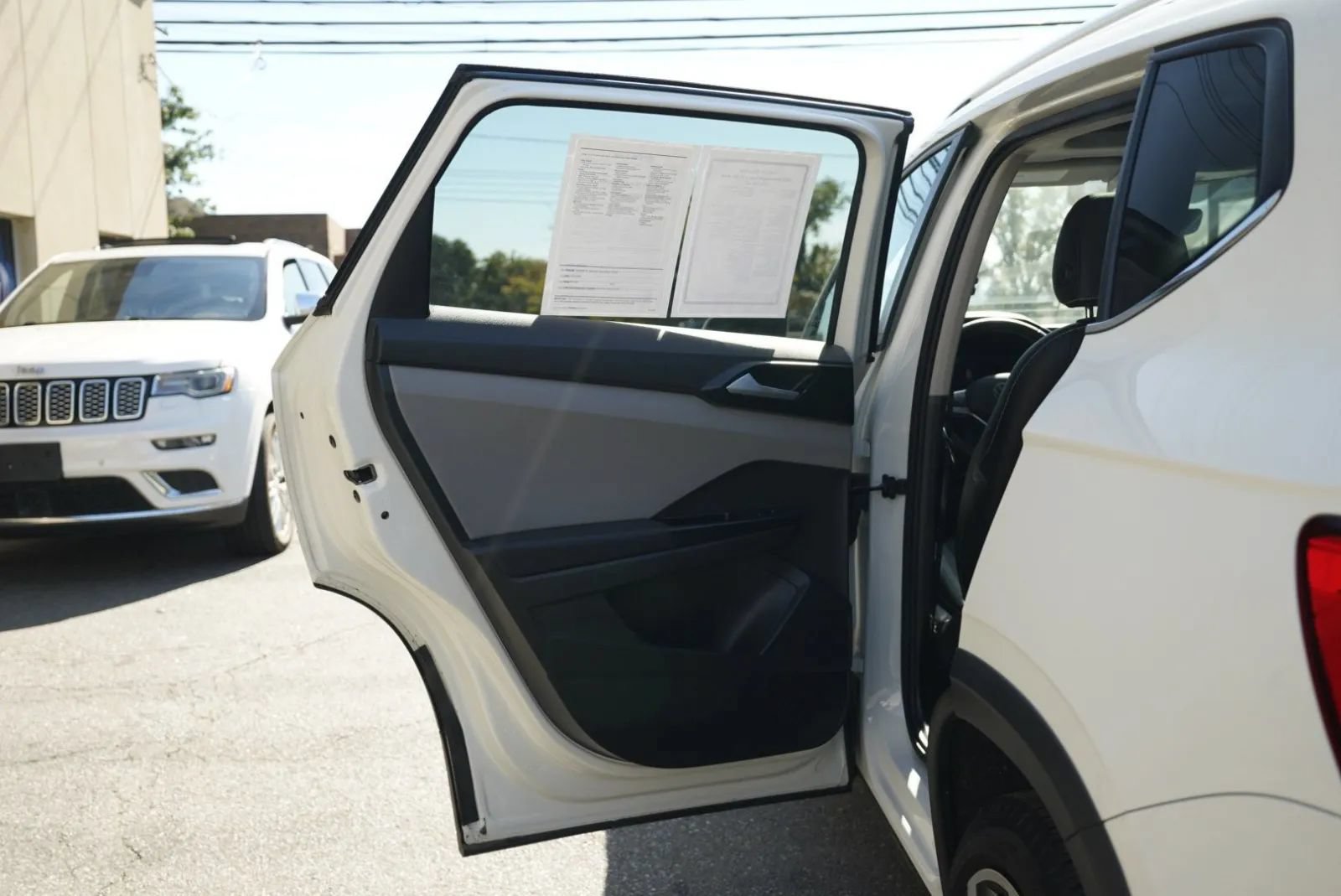 Used 2023 Volkswagen Taos SEL AWD/4WD image 27