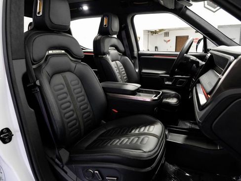 Used 2023 Rivian R1T Adventure image 38