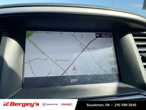Used 2020 Nissan Pathfinder SL AWD/4WD image 11