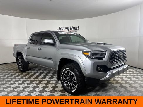 Used 2023 Toyota Tacoma TRD Sport AWD/4WD image 4