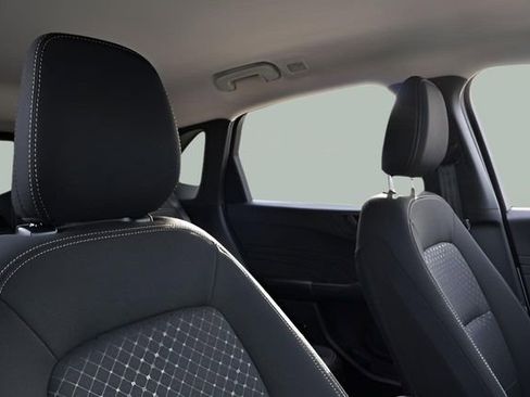 Used 2025 Ford Escape Active w/ Cold Weather Package image 19