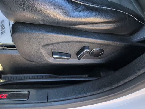 Used 2019 Ford Edge ST w/ Convenience Package image 9