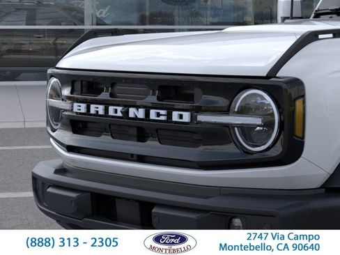 New 2026 Ford Bronco Outer Banks w/ Sasquatch Package AWD/4WD image 19
