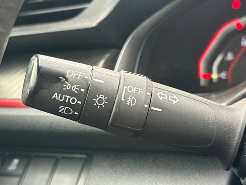 Used 2018 Honda Civic Type R image 37