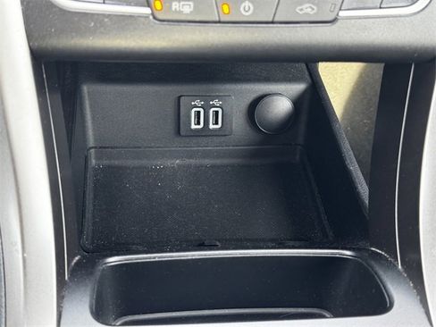 Used 2020 Ford Fusion SE image 37