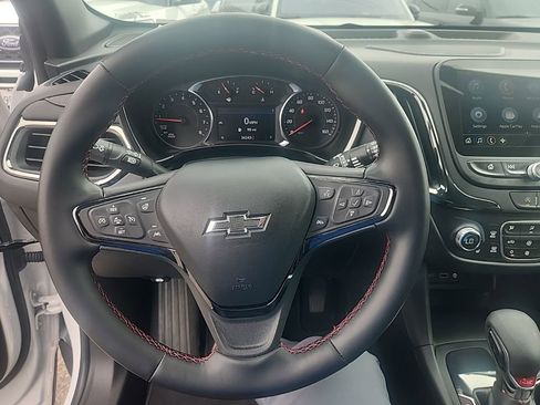 Used 2023 Chevrolet Equinox RS w/ RS Leather Package FWD image 21