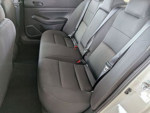 Used 2025 Nissan Altima 2.5 SV FWD image 21