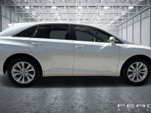 Used 2013 Toyota Venza LE FWD image 6