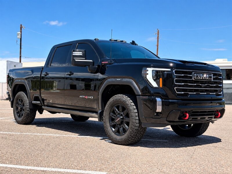Used 2024 GMC Sierra 2500 AT4 w/ AT4 Premium Plus Package AWD/4WD image 3