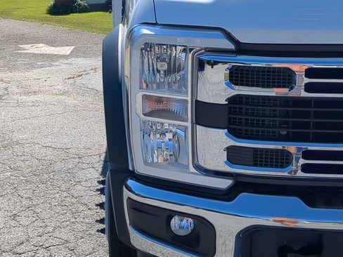 New 2025 Ford F450 XL image 8