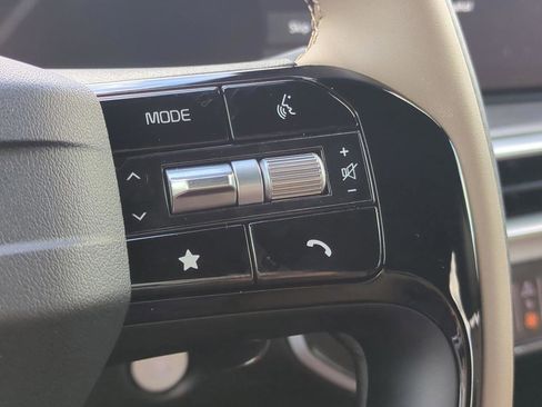 New 2026 Kia Sorento SX Prestige w/ Olive Brown Leather Package image 16