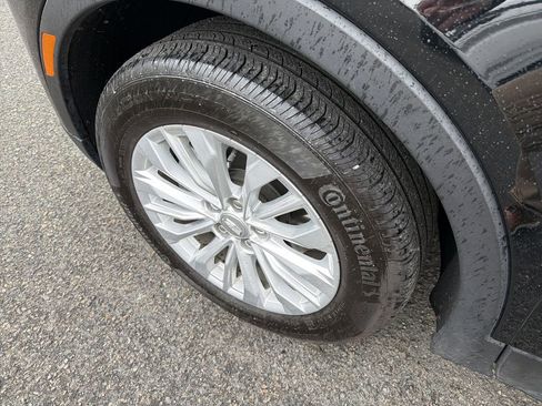 Used 2024 Cadillac XT4 Luxury w/ Cold Weather Package FWD image 30