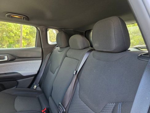 Used 2024 Jeep Compass Sport image 21