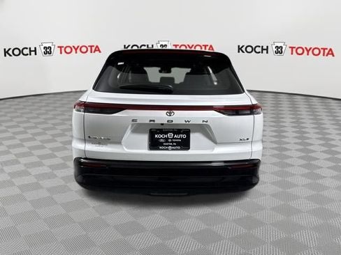 New 2026 Toyota Crown Signia image 7