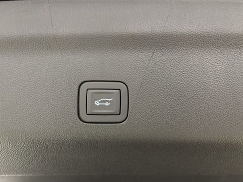 New 2026 Chevrolet Suburban High Country AWD/4WD image 39
