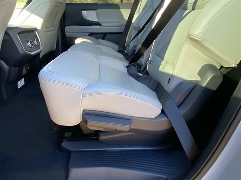 Used 2025 Ford Expedition Max Active image 16