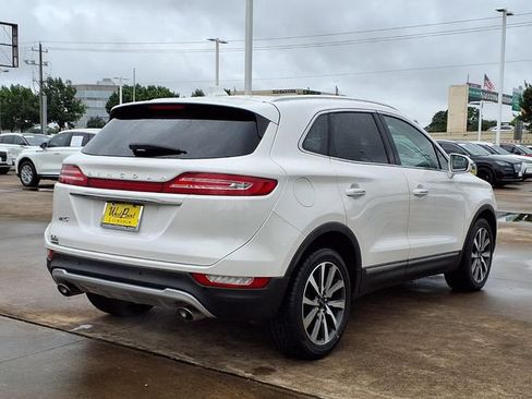 Used 2019 Lincoln MKC Reserve w/ MKC Climate Package FWD image 2