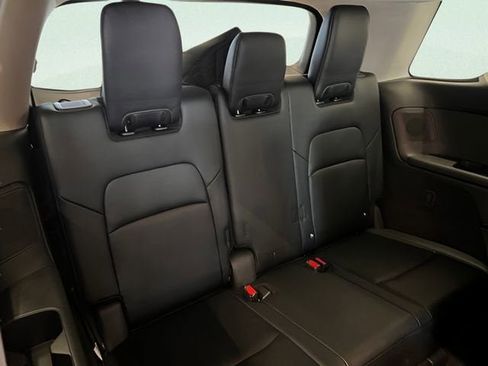 Used 2023 Nissan Pathfinder Platinum AWD/4WD image 12
