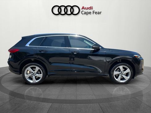 Certified 2025 Audi Q5 Premium Plus w/ Premium Plus AWD/4WD image 6