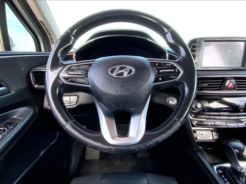 Used 2019 Hyundai Santa Fe Limited image 6
