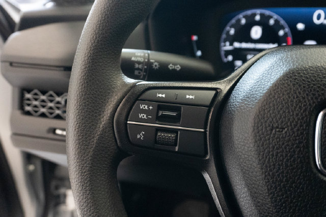 Certified 2025 Honda Accord LX image 9