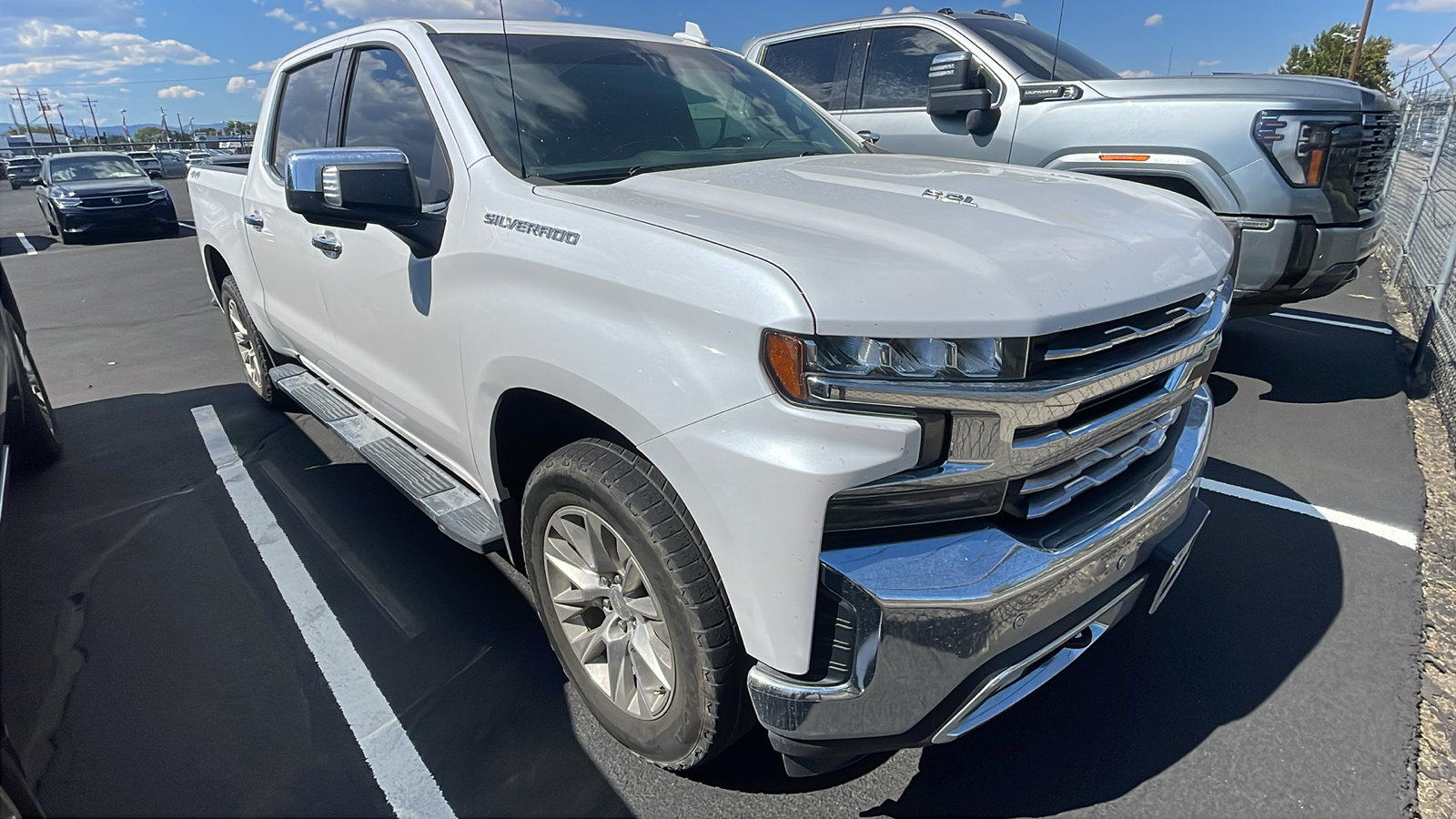 Used 2019 Chevrolet Silverado 1500 LTZ w/ LTZ Plus Package AWD/4WD image 2