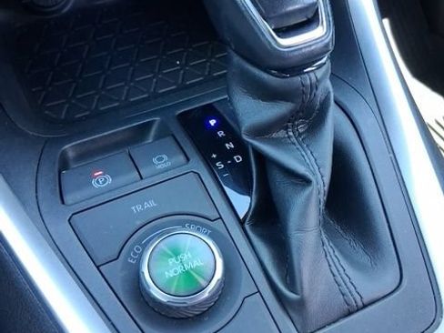 Used 2022 Toyota RAV4 XSE w/ XSE Grade Weather Package AWD/4WD image 28