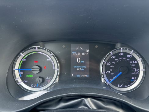 Used 2021 Toyota Highlander LE image 20