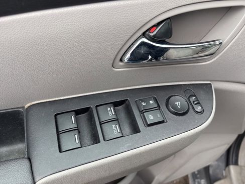 Used 2014 Honda Odyssey EX image 16