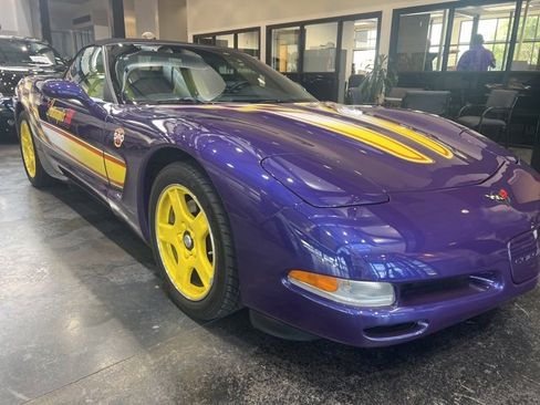 Used 1998 Chevrolet Corvette Convertible w/ Memory Pkg RWD image 9