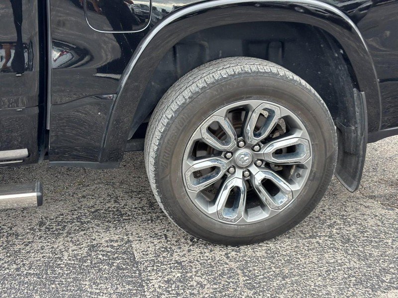 Used 2020 RAM 1500 Laramie w/ Sport Appearance Package AWD/4WD image 11