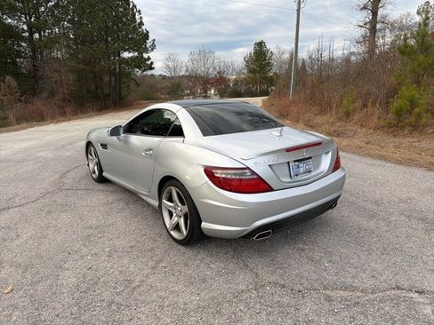 Used 2014 Mercedes-Benz SLK 350 image 6
