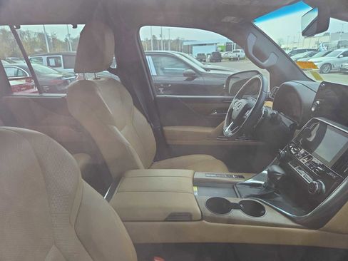 Used 2024 Lexus LX 600 4WD w/ Appearance Package image 12