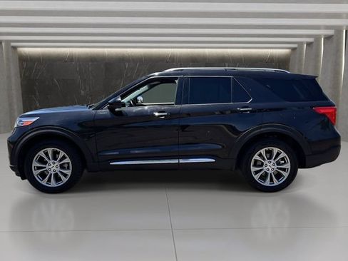 Used 2022 Ford Explorer Limited AWD/4WD image 2