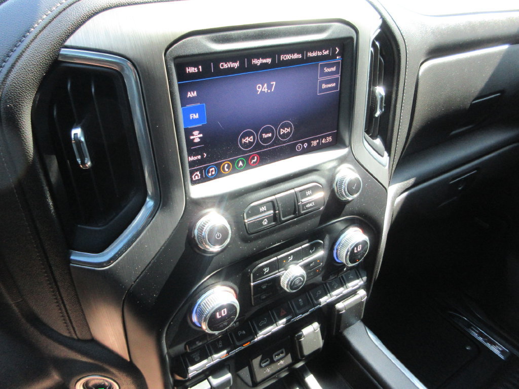 Used 2023 GMC Sierra 2500 Denali w/ Denali Black Diamond Edition AWD/4WD image 34