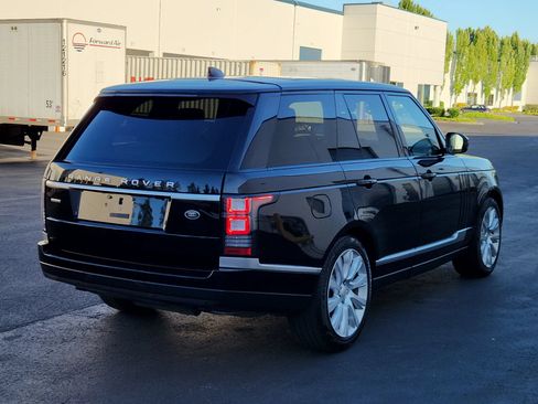 Used 2017 Land Rover Range Rover Supercharged AWD/4WD image 4