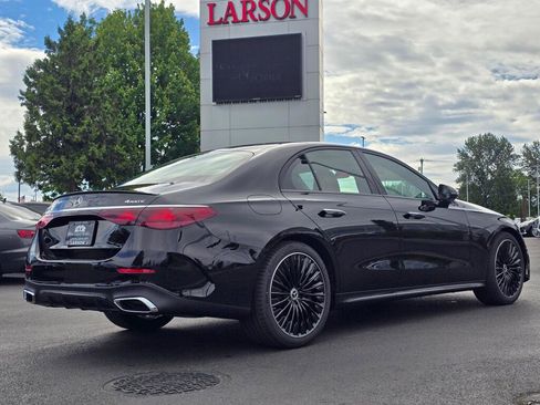 New 2026 Mercedes-Benz E 450 4MATIC Sedan image 6