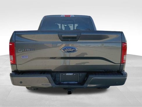 Used 2017 Ford F150 XLT w/ Equipment Group 302A Luxury image 4