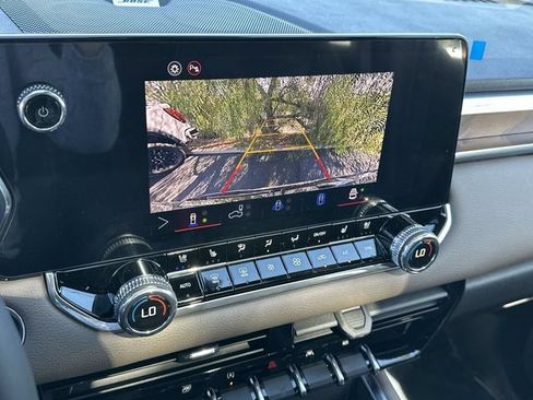 Used 2026 GMC Canyon Denali AWD/4WD image 16