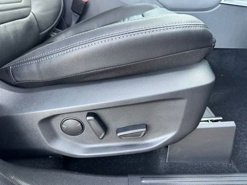 New 2025 Ford Ranger Lariat w/ FX4 Off-Road Package image 25