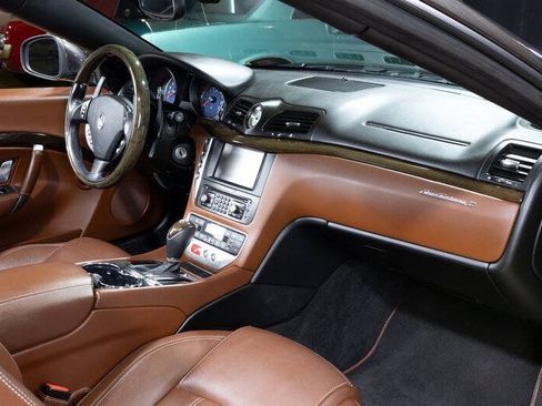 Used 2012 Maserati GranTurismo Convertible RWD image 54
