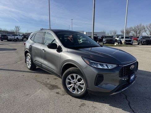 Used 2024 Ford Escape Active image 1