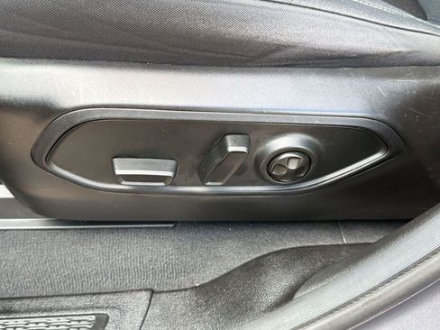 Used 2024 Jeep Grand Cherokee Laredo RWD image 13