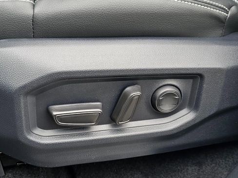 New 2026 Toyota Tundra SR5 AWD/4WD image 25