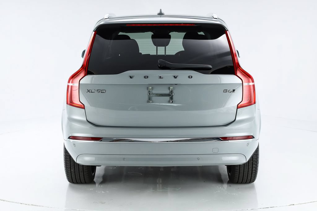 Used 2025 Volvo XC90 B6 Ultra w/ Protection Package AWD/4WD image 8
