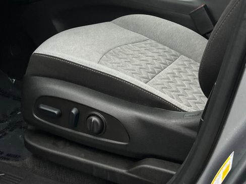 Used 2024 Chevrolet Equinox LT image 20