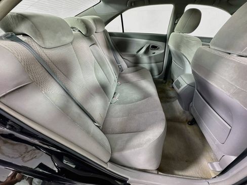 Used 2011 Toyota Camry LE w/ Fleet Convenience Pkg FWD image 29