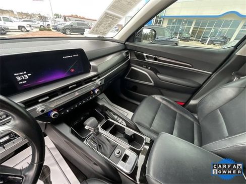 Used 2023 Kia Telluride LX image 14