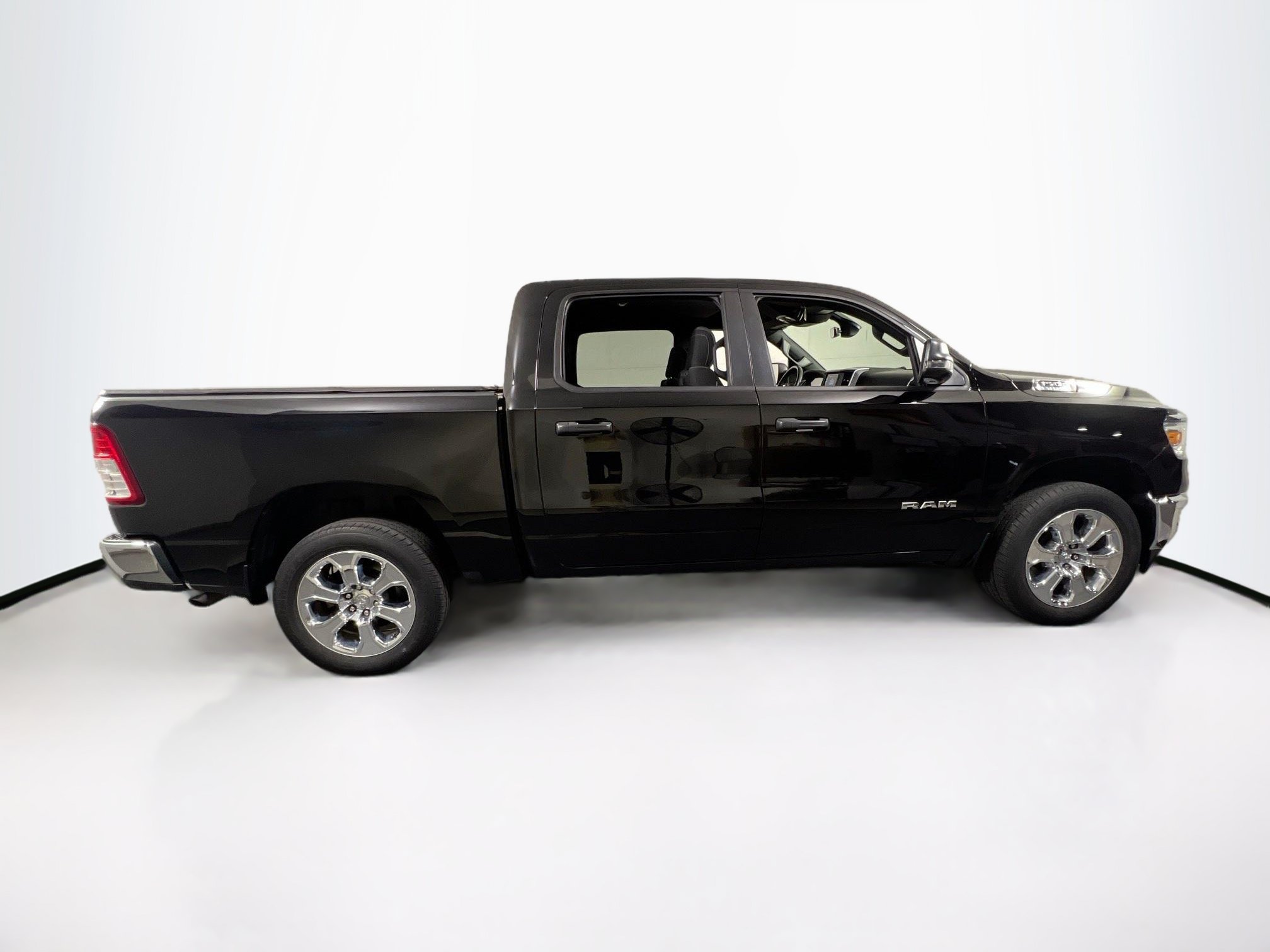 Used 2023 RAM 1500 Big Horn AWD/4WD image 4