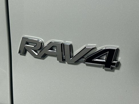 Used 2024 Toyota RAV4 XLE Premium w/ Weather Package AWD/4WD image 10